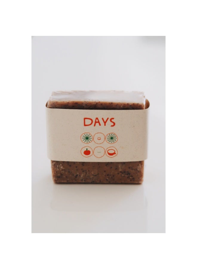 زبدة البندق ١٠٠٪ - ٢٧٠ جرامصابون مقشر بالقهوة من دايز أتيليه بيوتانيك - صابون طبيعي مصنوع يدويًا بجوز الهند والزيتون والأفوكادو وزبدة الشيا - 100-120 غرام